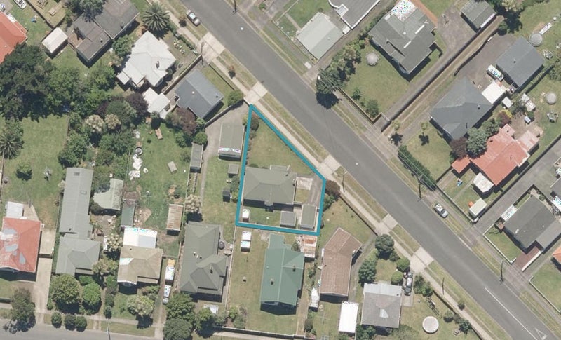 3B Kings Avenue, Gonville, Whanganui - Carousel 1