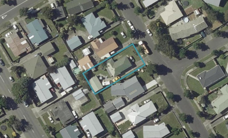 8 Acacia Street, Kelvin Grove, Palmerston North - Carousel 1