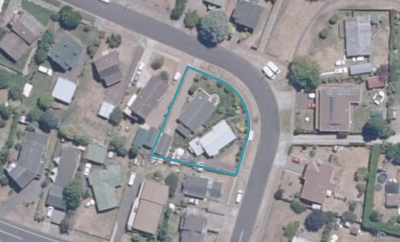 2/26 Tobin Place, Richmond Heights, Taupō - Carousel 1