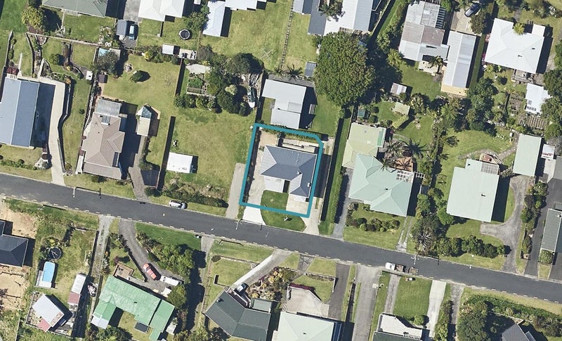 22 Fyfe Road, Waihi Beach, Waihi Beach - Carousel 1
