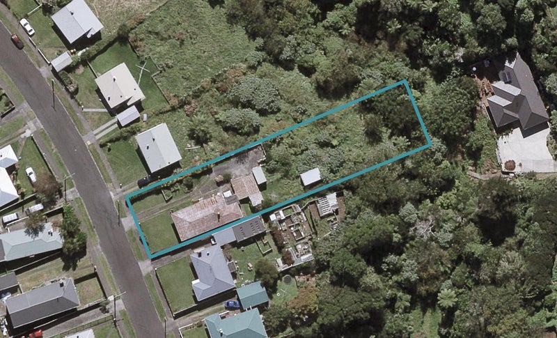 60 Banks Street, Marfell, New Plymouth - Carousel 1