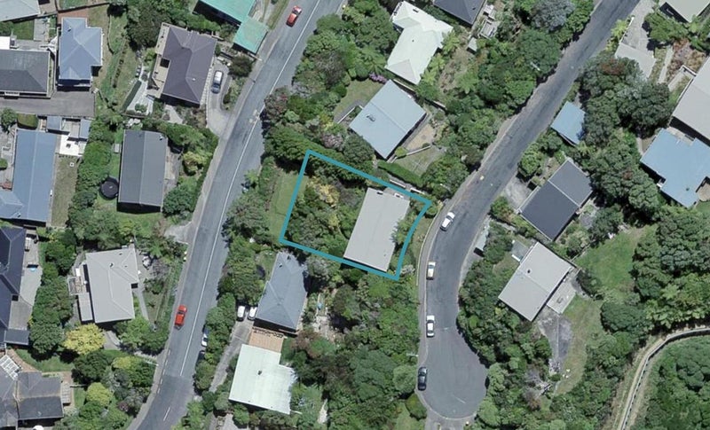 36 Versailles Street, Karori, Wellington - Carousel 1