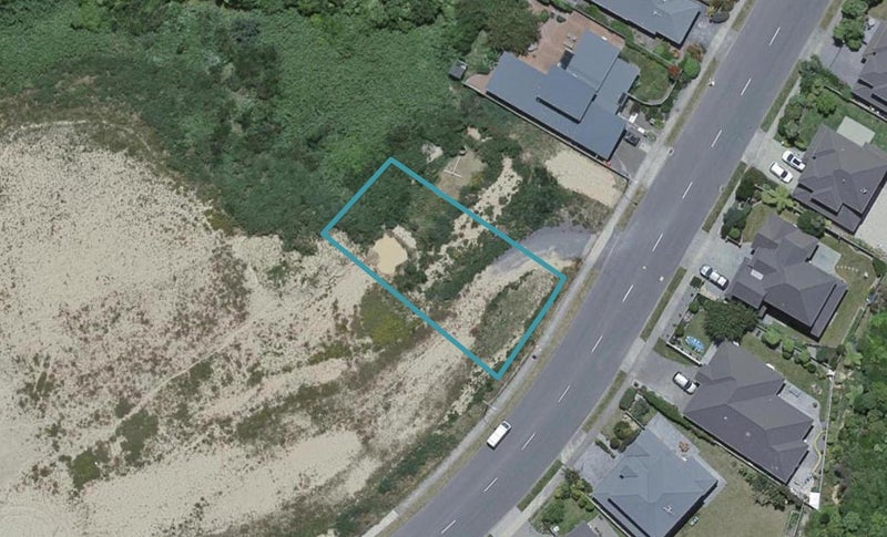 220 Westchester Drive, Churton Park, Wellington - Carousel 1