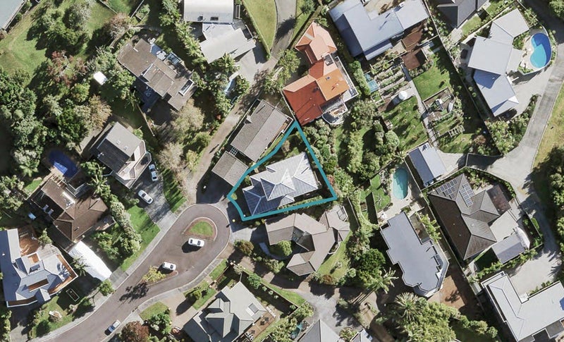 26 Oakpark Place, West Harbour, Auckland - Carousel 1
