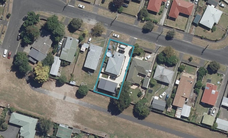 63 Yvonne Street, Melville, Hamilton - Carousel 1