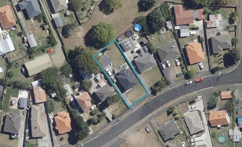 50 Churchill Avenue, Maeroa, Hamilton - Carousel 1