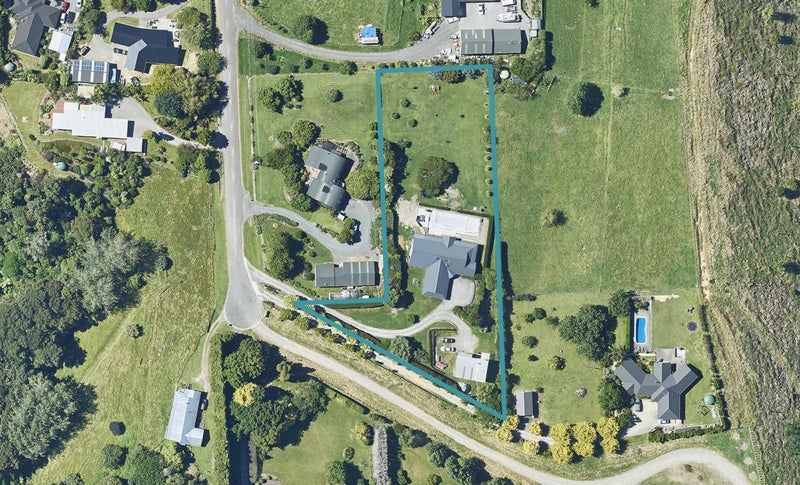 87 Gasson Lane, Pyes Pa, Tauranga - Carousel 1