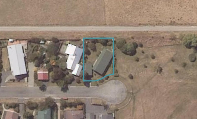 9 Parklane Place, Weston, Oamaru - Carousel 1