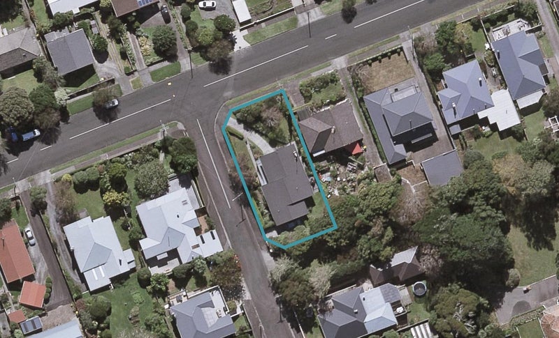 28 Rimu Street, Strandon, New Plymouth - Carousel 1