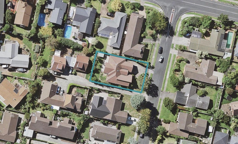 3 Cornelian Crescent, Half Moon Bay, Auckland - Carousel 1