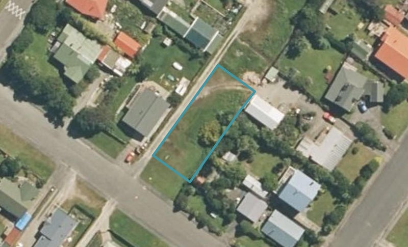 16 Tudor Street, Hokitika - Carousel 1