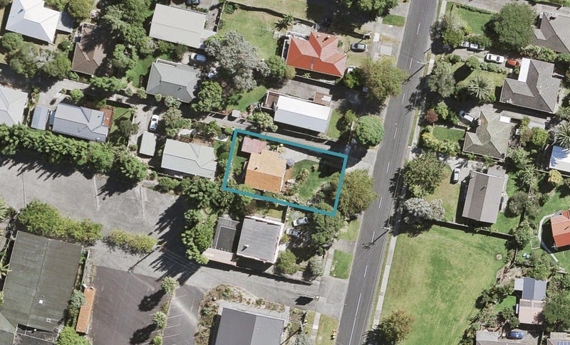 91 Woodglen Road, Glen Eden, Auckland - Carousel 1