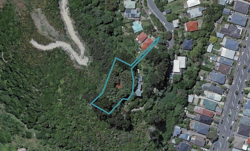 36 Freeling Street, Island Bay, Wellington - Carousel 1