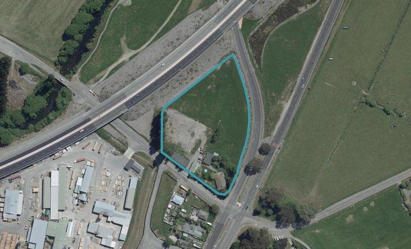 4 Dickeys Road, Belfast, Christchurch - Carousel 1
