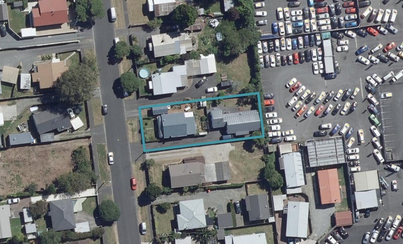 12 Smith Street, Frankton, Hamilton - Carousel 1