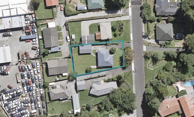 70 Cruickshank Road, Clouston Park, Upper Hutt - Carousel 1