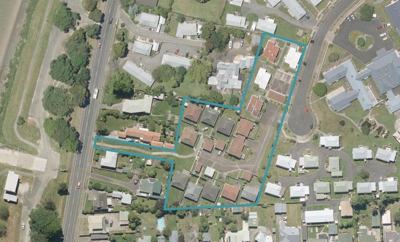 1/6 Masonic Drive, Whanganui East, Whanganui - Carousel 1