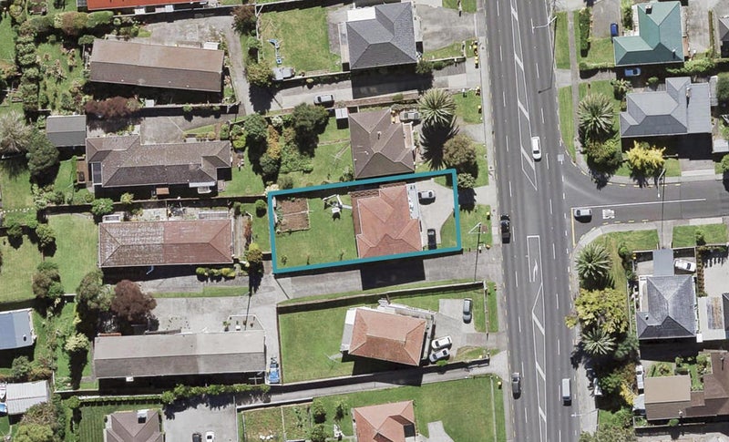 4212 Great North Road, Glendene, Auckland - Carousel 1