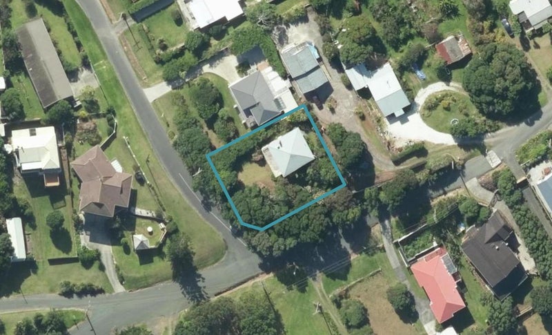 1 Kelly Street, Baylys Beach, Dargaville - Carousel 1
