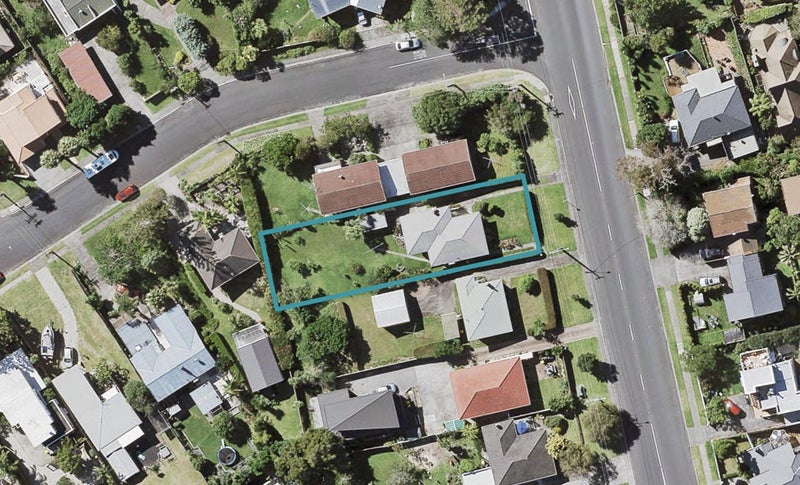 200 East Coast Road, Forrest Hill, Auckland - Carousel 1