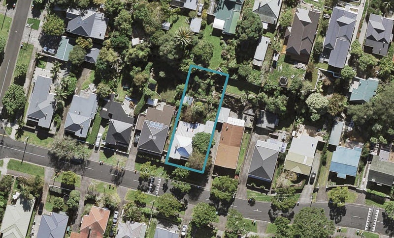 57 Gribblehirst Road, Sandringham, Auckland - Carousel 1