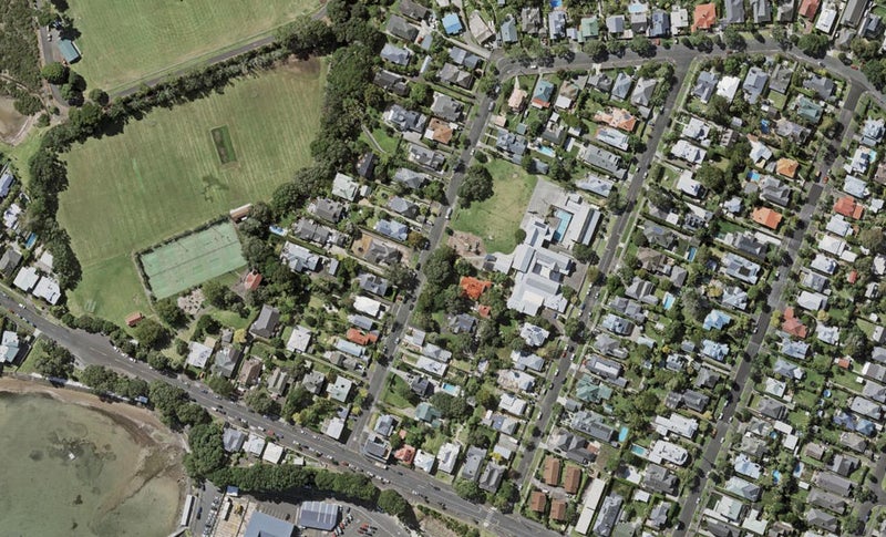 14 Glen Road, Stanley Point, Auckland - Carousel 1