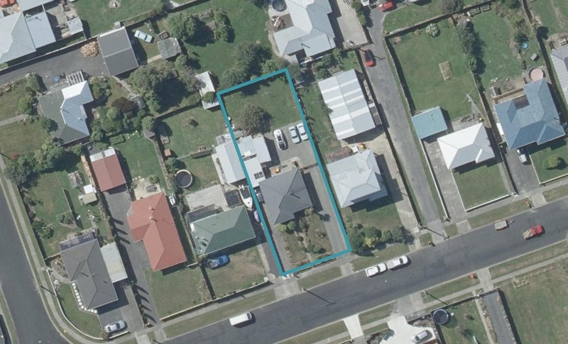 18 Viscount Road, Waldronville, Dunedin - Carousel 1