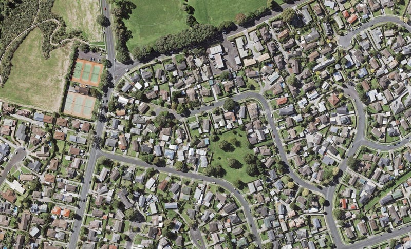 30B Lisa Rise, Half Moon Bay, Auckland - Carousel 1
