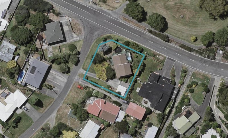 38 Makora Road, OTAIHANGA, PARAPARAUMU - Carousel 1
