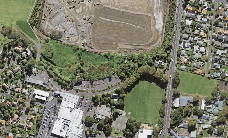 14 Pump House Lane, Three Kings, Auckland - Carousel 1