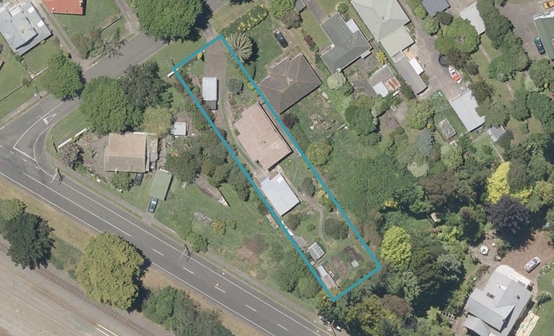 4 Benefield Street, Whanganui East, Whanganui - Carousel 1
