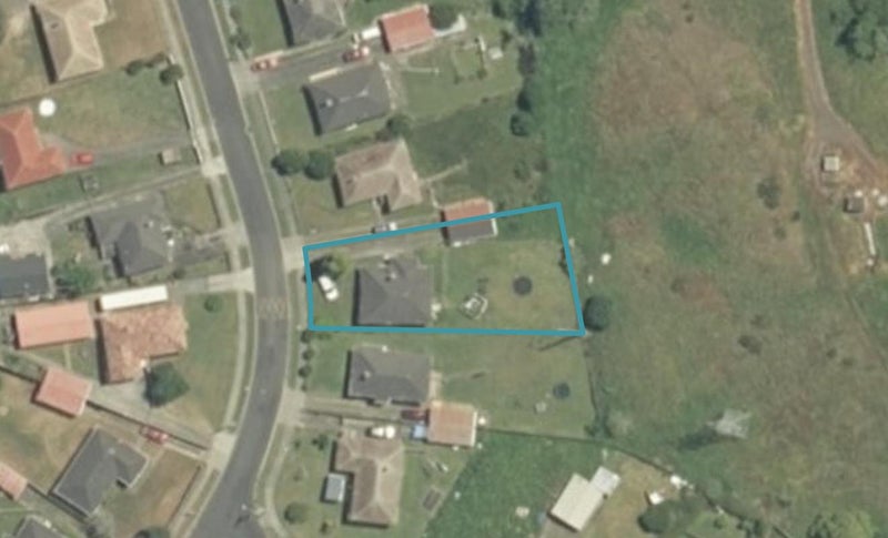 27 Te Wheoro Street, MEREMERE, MERCER - Carousel 1