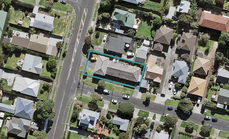 4/32 Fowlds Avenue, Sandringham, Auckland - Carousel 1