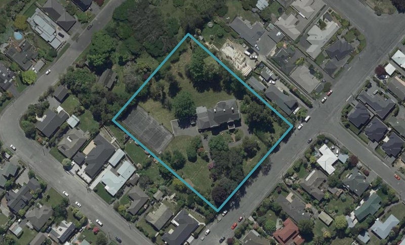 19 Gleneagles Terrace, Ilam, Christchurch - Carousel 1