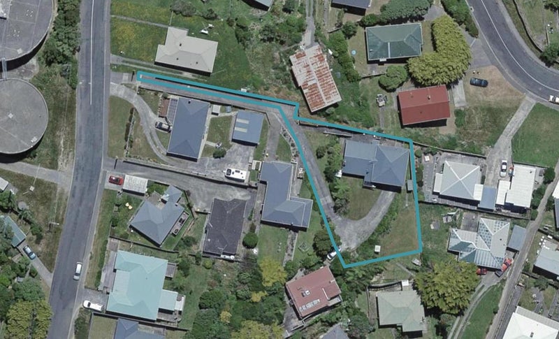 24 Ruskin Road, Newlands, Wellington - Carousel 1