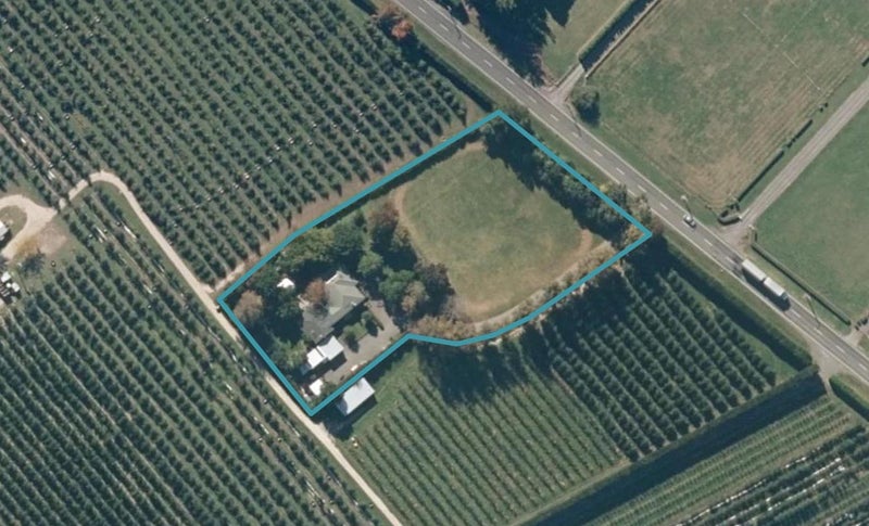 101 Longlands Road East, Longlands, Hastings - Carousel 1