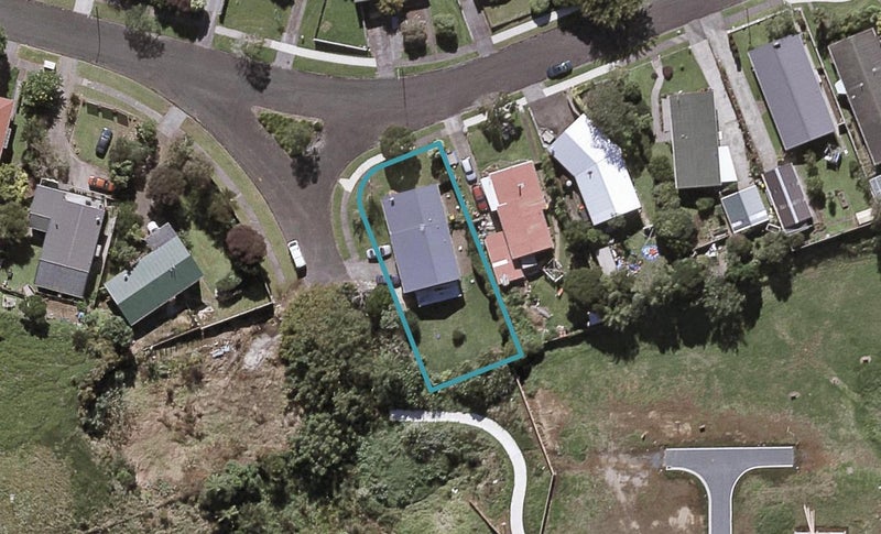 2 Oawai Place, Marfell, New Plymouth - Carousel 1