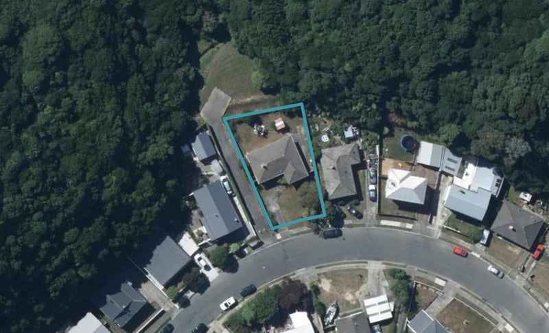 108 Rangituhi Crescent, Takapuwahia, Porirua - Carousel 1
