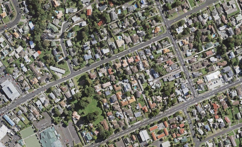 55B Halver Road, Hillpark, Auckland - Carousel 1