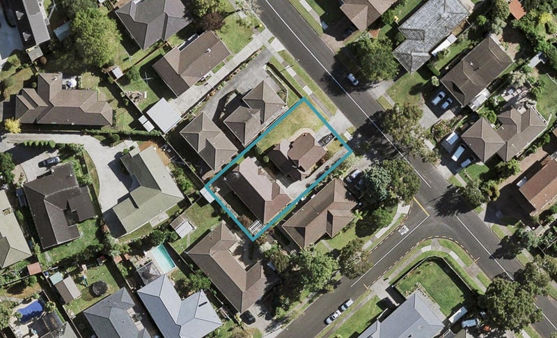 28B Rushgreen Avenue, Pahurehure, Papakura - Carousel 1