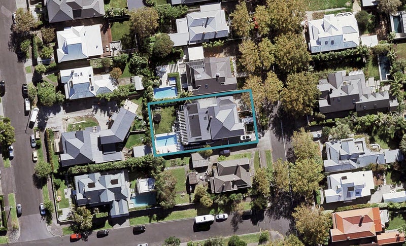 24 Herne Bay Road, Herne Bay, Auckland - Carousel 1