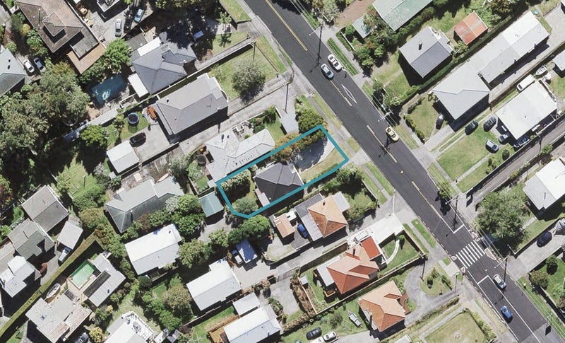 12 Croydon Road, New Lynn, Auckland - Carousel 1