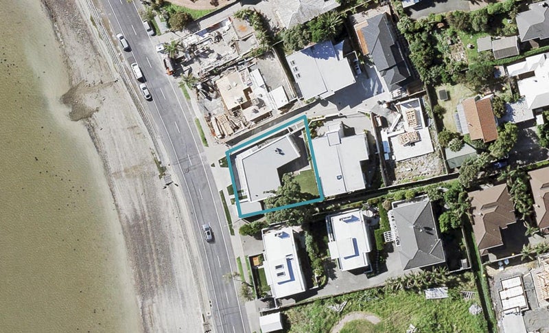 69 The Parade, Bucklands Beach, Auckland - Carousel 1