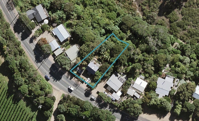 23 Causeway Road, Surfdale, Waiheke Island - Carousel 1