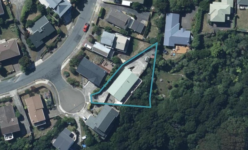 30 Bodmin Terrace, Camborne, Porirua - Carousel 1