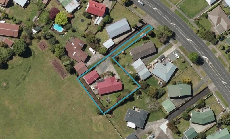 31 Paramount Parade, Tikipunga, Whangarei - Carousel 1