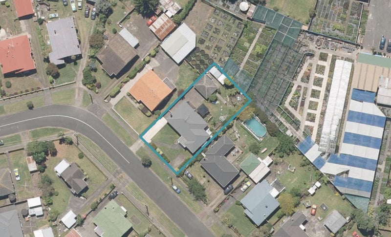 18 Muir Street, Gonville, Whanganui - Carousel 1
