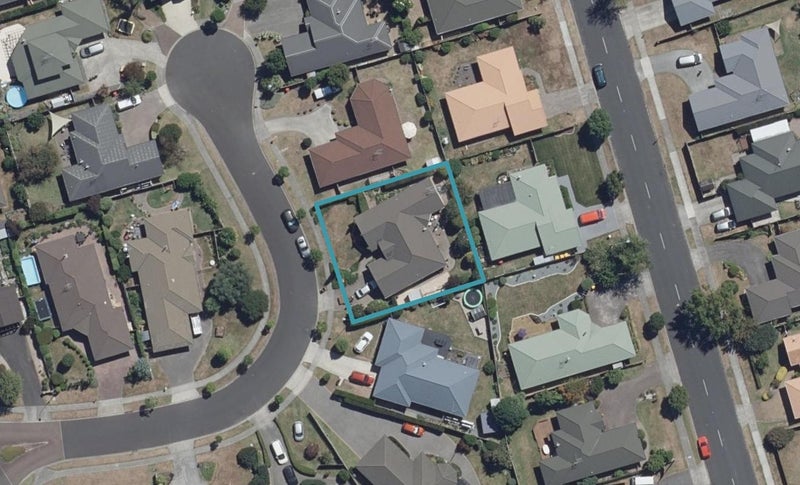 12 Fencourt Place, Rototuna North, Hamilton - Carousel 1