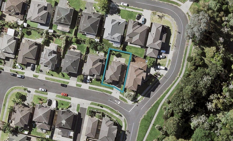 26 Silverwood Drive, Flat Bush, Auckland - Carousel 1