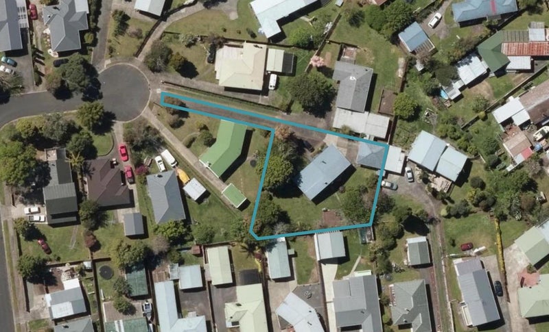 10 Te Anau Place, Tikipunga, Whangarei - Carousel 1